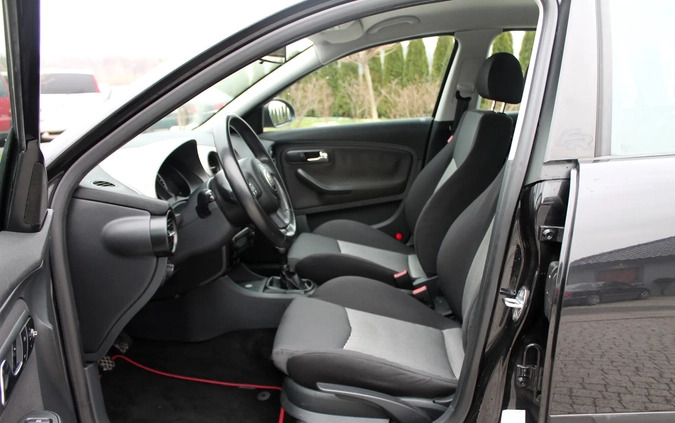 Seat Ibiza cena 15900 przebieg: 229000, rok produkcji 2005 z Tarnobrzeg małe 277